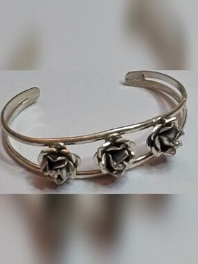VINTAGE TAXCO NATIVE AMERICAN NAVAJO STERLING SILVER 925 BRACELET. 16.54 Grams